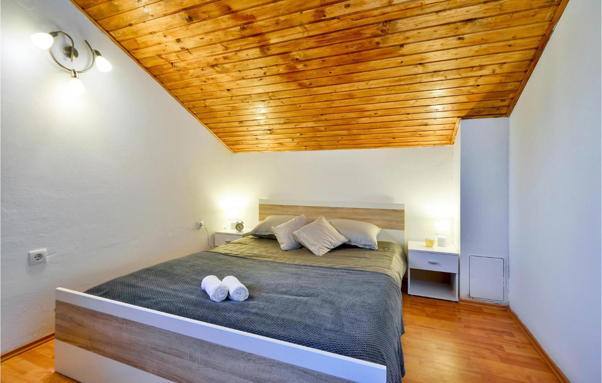 2 Bedroom Gorgeous Home In Gornje Stative Exterior photo