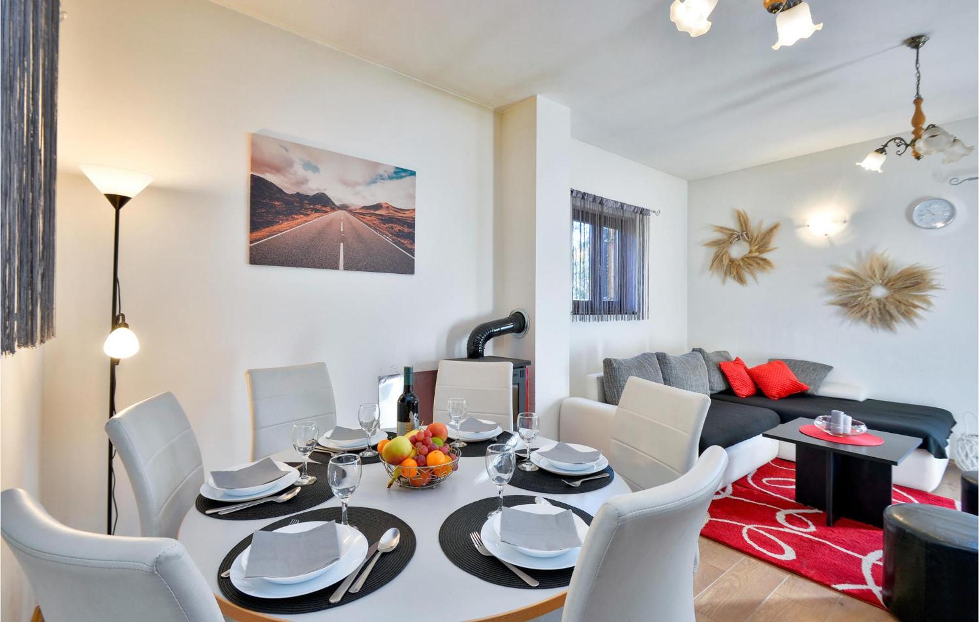 2 Bedroom Gorgeous Home In Gornje Stative Exterior photo
